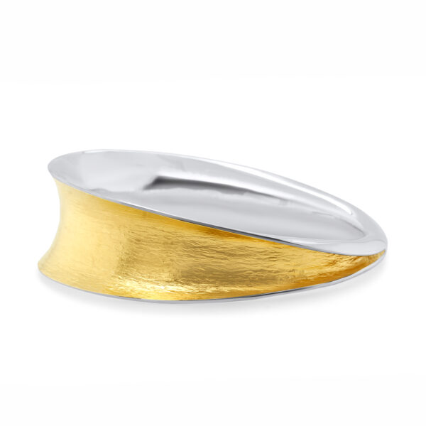 Flowing Curves  oval bangle | Seamus Gill