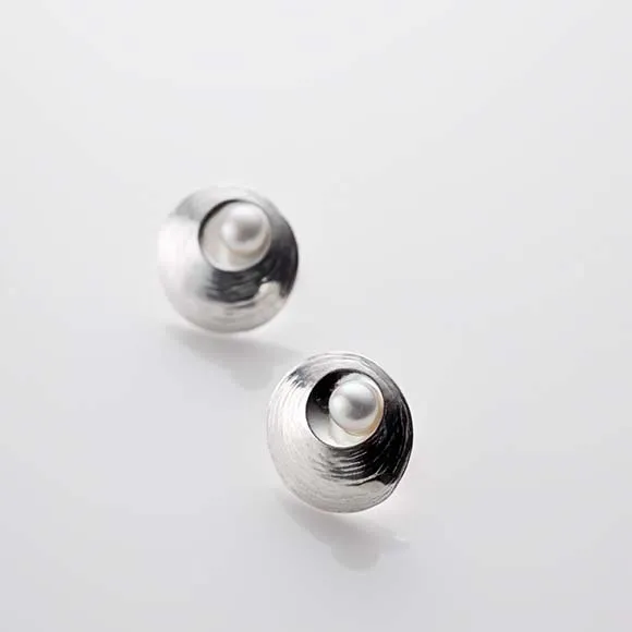 Oyster Pearl | Sterling Silver Stud Earrings | Small | Martina Hamilton