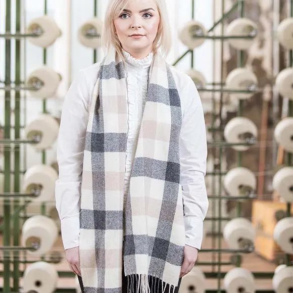 100% Lambswool Scarf, Grey Check