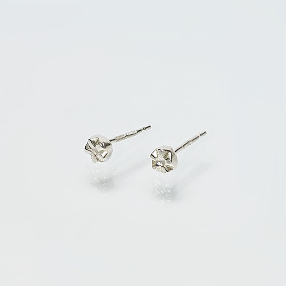 Snowdrop | Sterling Silver Floral Stud Earrings | Petite | Martina Hamilton