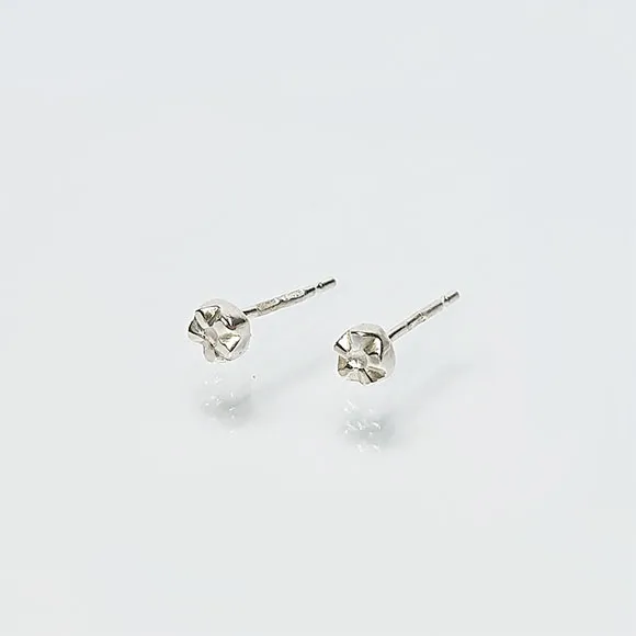 Snowdrop | Sterling Silver Floral Stud Earrings | Petite | Martina Hamilton