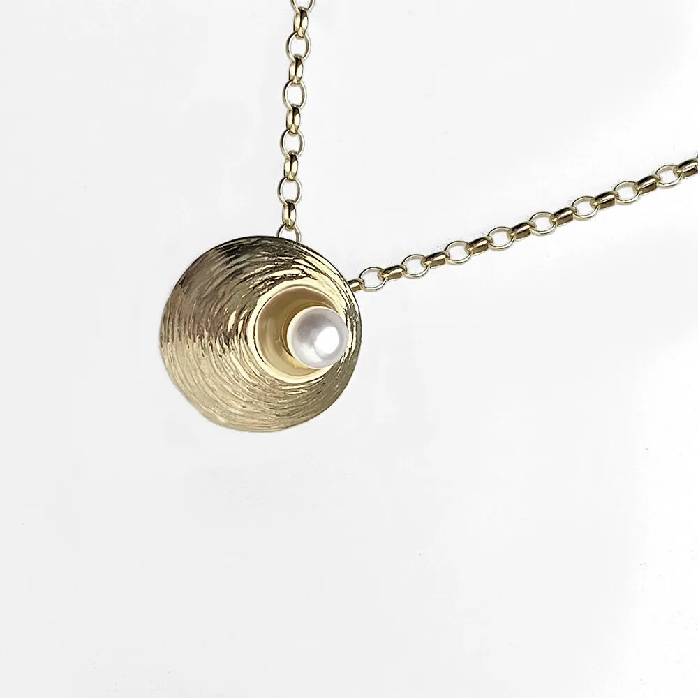 Oyster Pearl | Hallmarked Gold Pendant With Cultured Pearl | Small | Martina Hamilton
