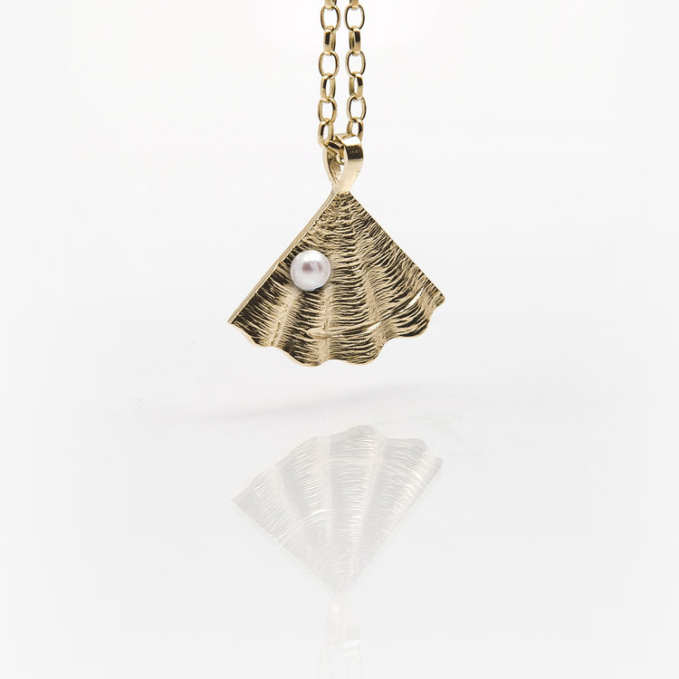 Shore | Hallmarked Gold Cultured Pearl Pendant | Medium | Martina Hamilton